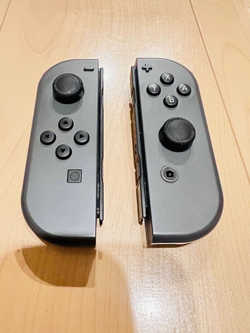 Switch 本体 グレー 付属品　別売Joy-Con赤・ディズニーケース付き