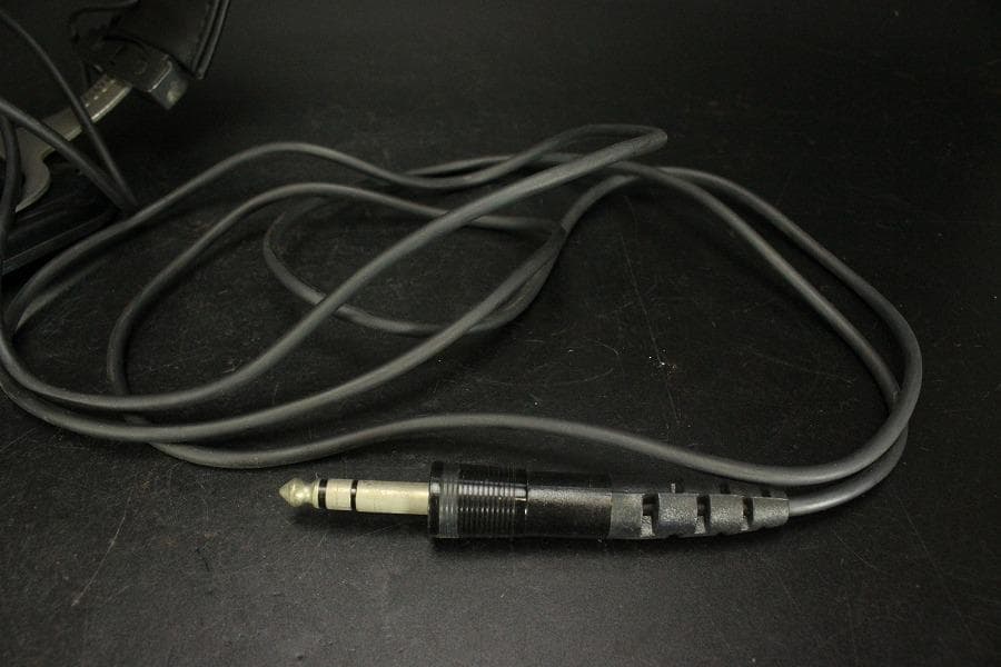 PIONEER SE-300 ヘッドホン 箱 オーディオ機器(ZE742)