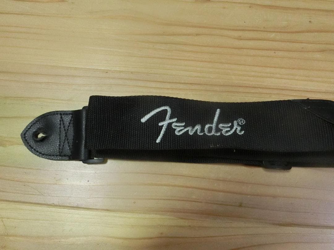 【ほぼ新品】Squier fender Stratocaster ギター（セット