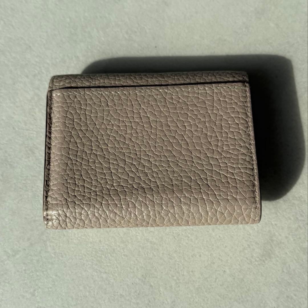 【人気】Louis Vuitton カプシーヌ　ベージュ 三つ折り財布