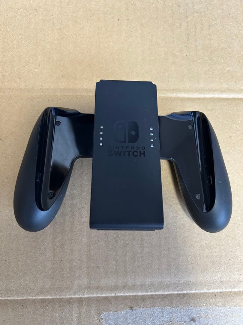 禁煙環境　Nintendo Switch 本体 ネオンブルーネオンレッド