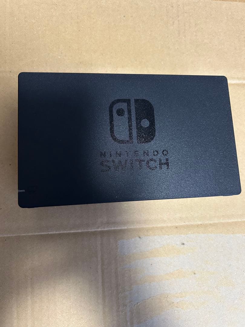 禁煙環境　Nintendo Switch 本体 ネオンブルーネオンレッド