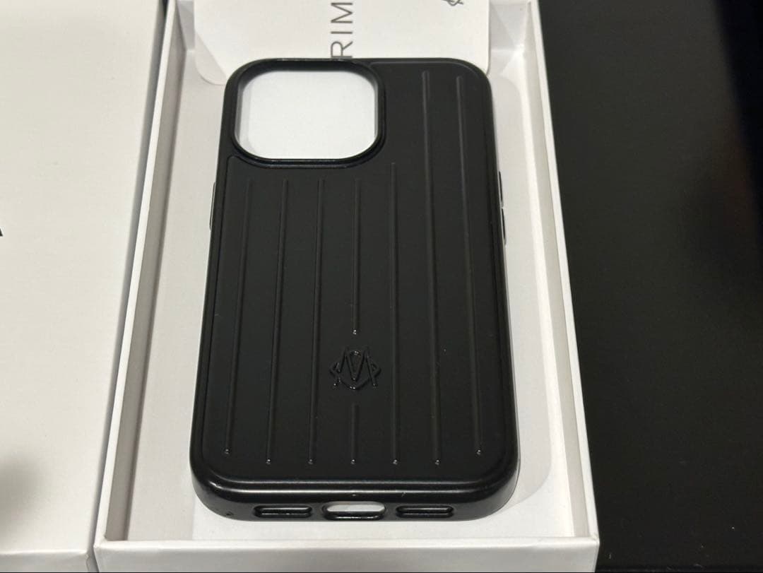 RIMOWA リモワ iPhone13pro ブラック iPhoneケース