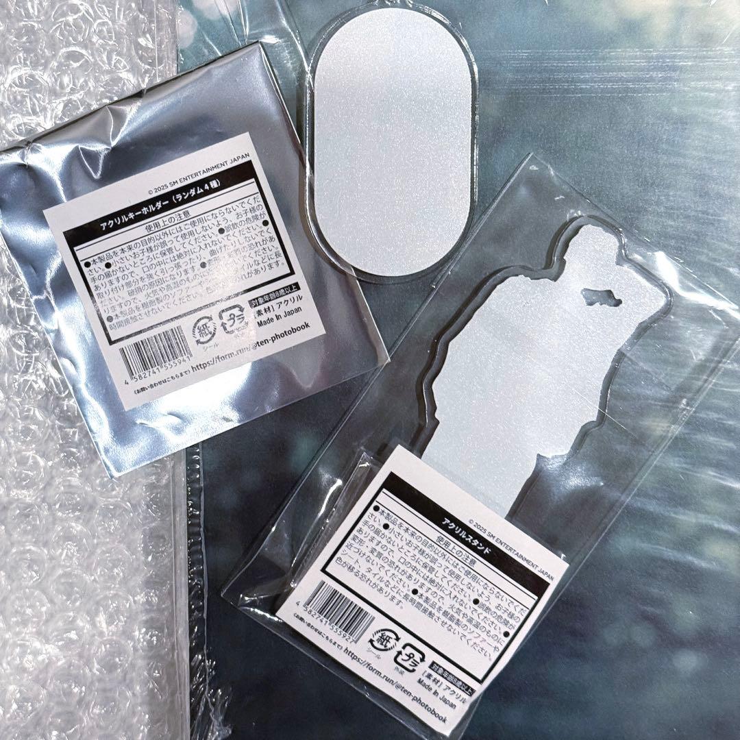 威神V WayV TEN テン essentia 写真集 アクリルキーホルダー