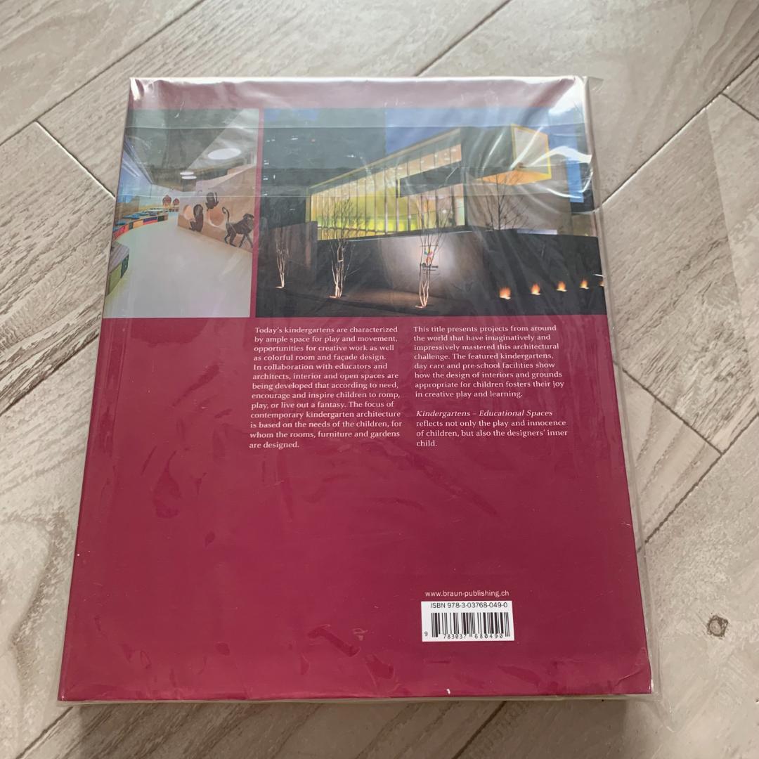 洋書 Kindergartens: Educational Spaces/Michel