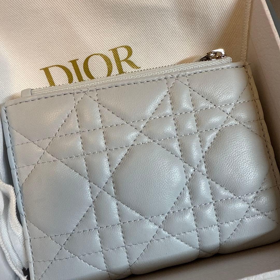 Dior ディオール　二つ折り財布　LadyDior Dahlia ウォレット