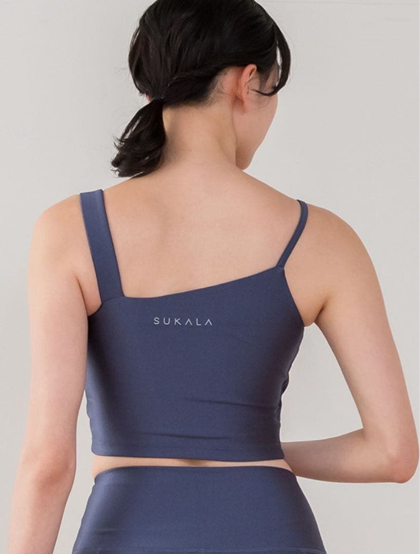 SUKALA ヨガウェア　M シャインストレッチアシンメトリーブラトップ