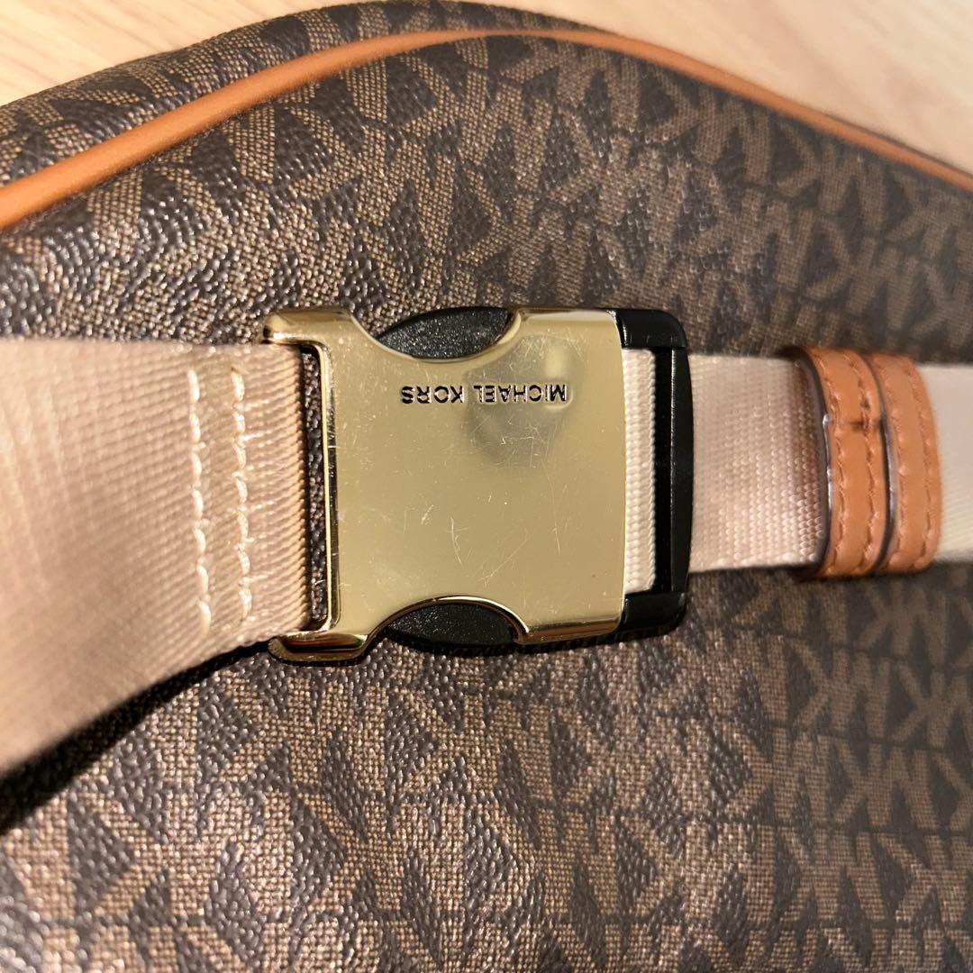 MICHAEL KORS ボディバッグ ブラウン