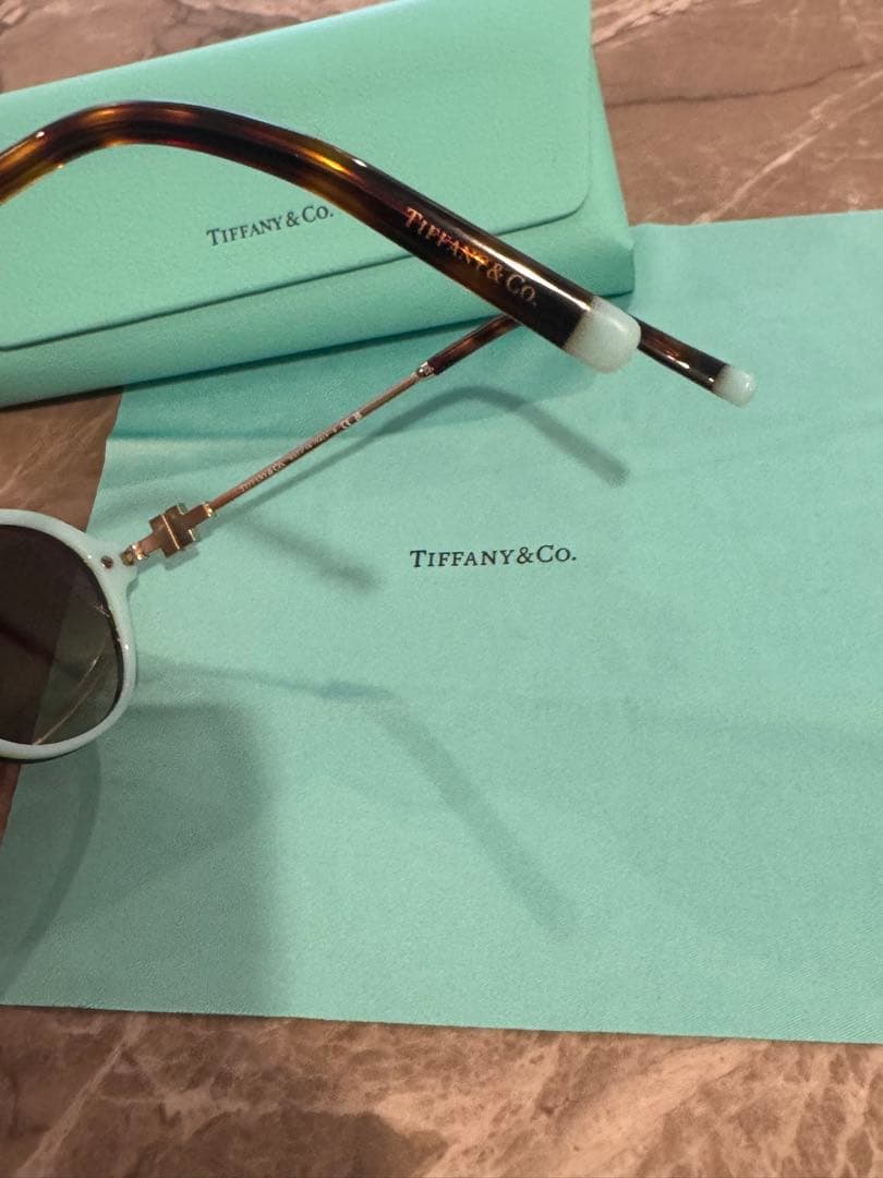 【日本限定モデル】Tiffany & Co. サングラス ケース付き