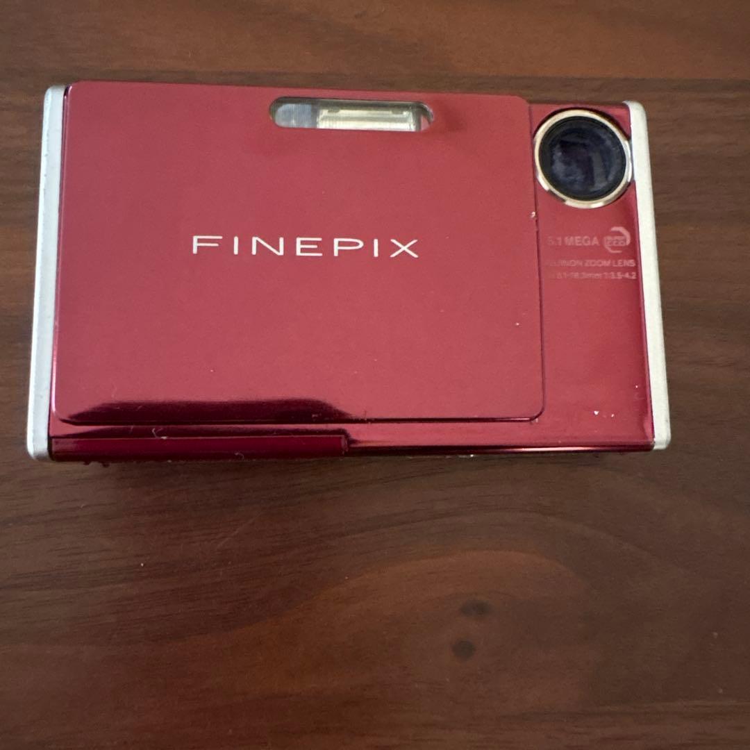 24時間以内・匿名配送　FUJIFILM FinePix Z3コンパクトデジカメ