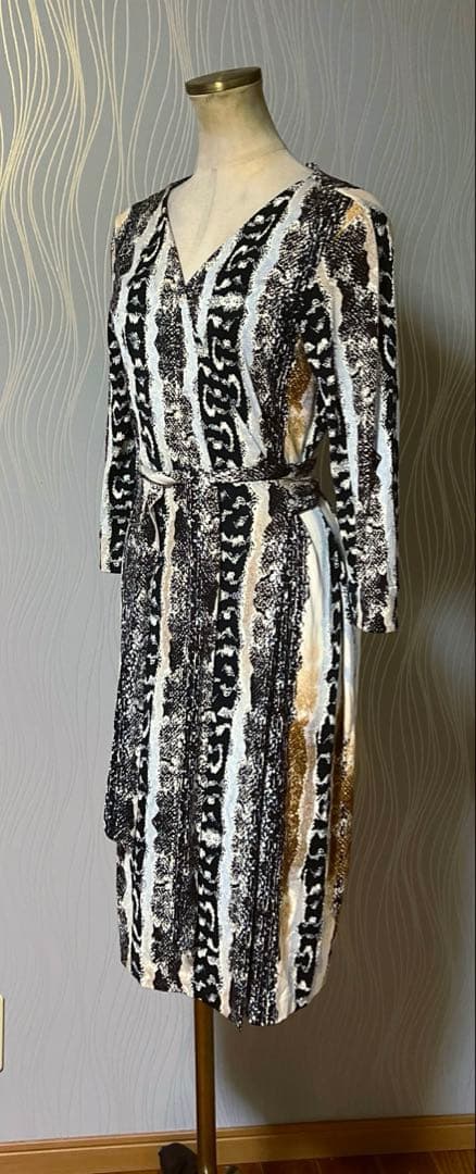 お値下げ‼️DIANE von FURSTENBERG シルク　ラップワンピース