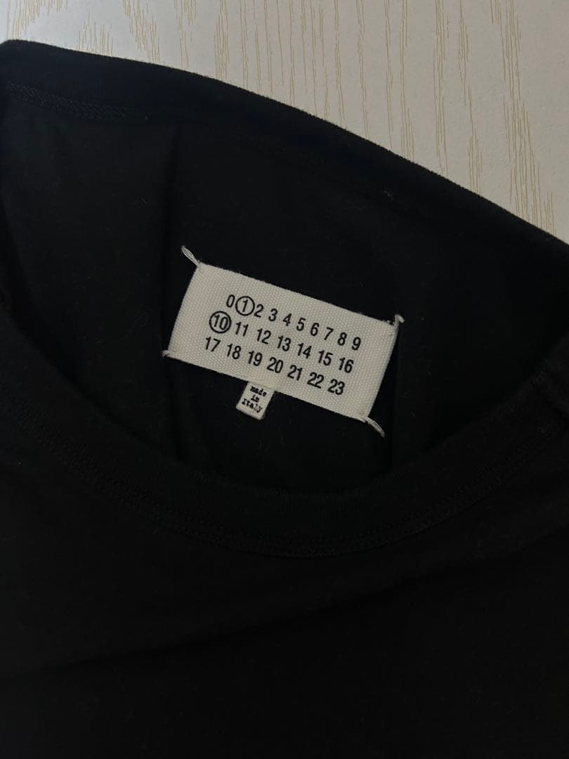【タグあり】Maison Margiela ナンバーロゴ プリントTシャツ黒