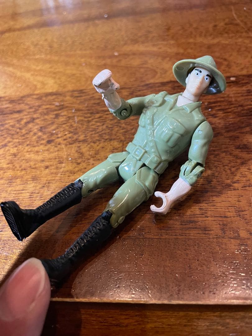 トヨタランドクルーザー 1/12スケール