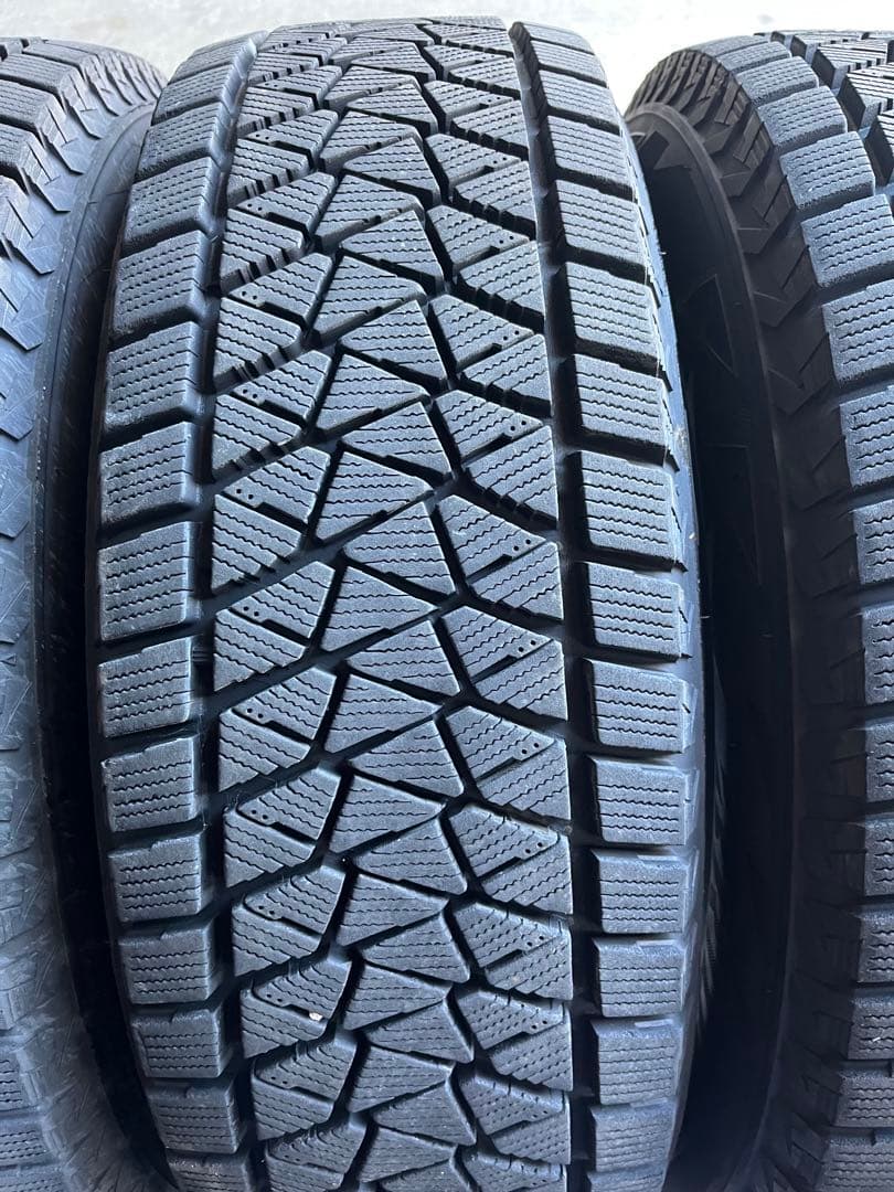 215/70R16 BRIDGESTONE/DM-V2 16年製 スタッドレス