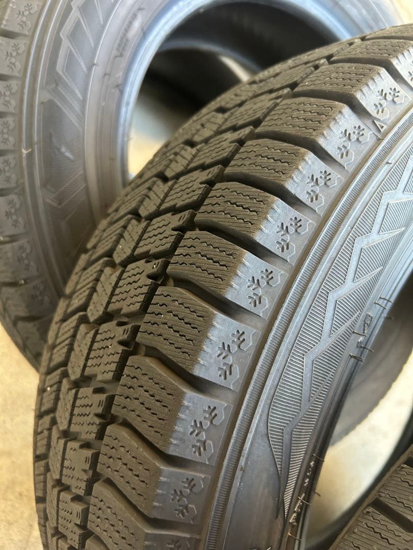 175/65R15 スタッドレス4本セット　①