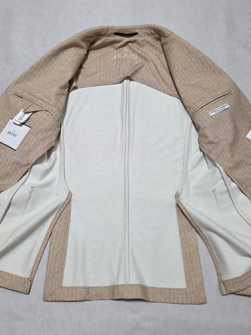 ♂新品・テーラードジャケット【AT.P.CO】ベージュ　ストレッチ　46