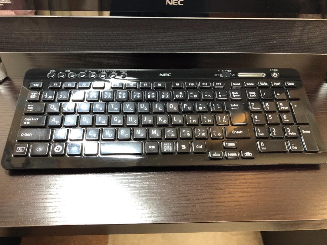 NEC PC-VN770HS6B 一体型デスクトップパソコン 中古