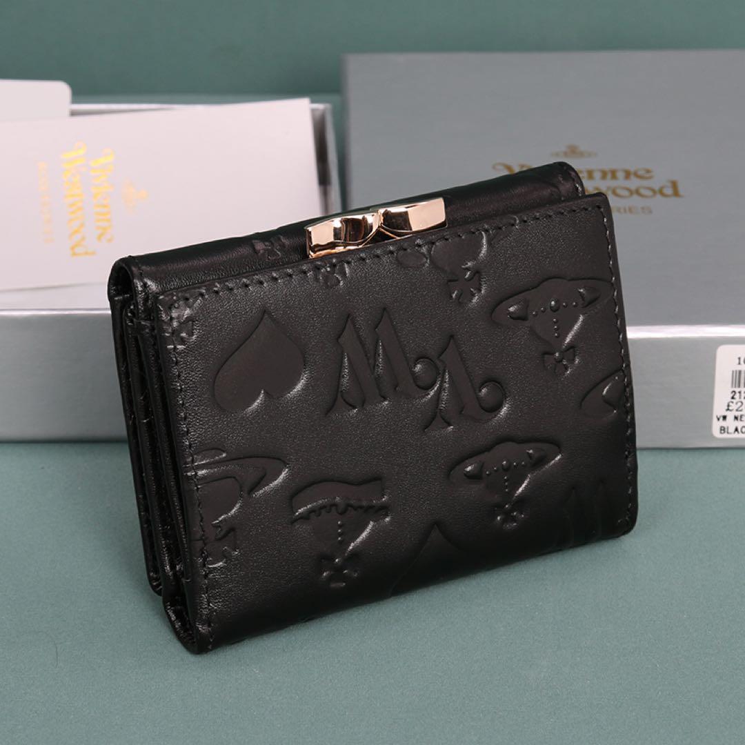 Vivienne Westwood ブラック三つ折り財布（＃3352）