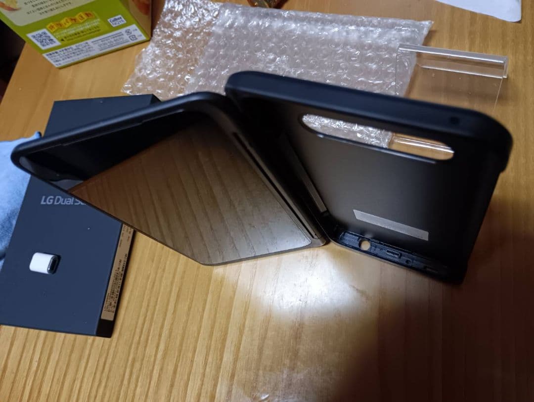 docomo LG V60thinq 5G デュアルスクリーンのみ 本体無しです