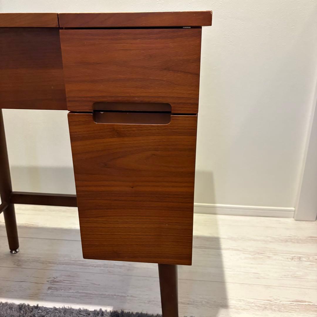 emo（エモ） 鏡台 ドレッサー 北欧家具 市場 レトロ ヴィンテージ