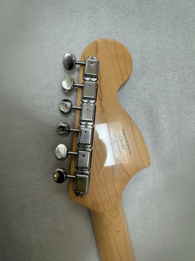Squier by Fender Super-Sonic ピンク
