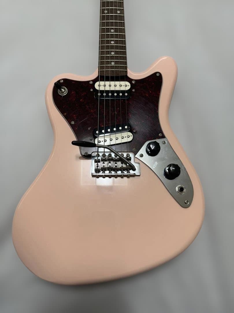 Squier by Fender Super-Sonic ピンク