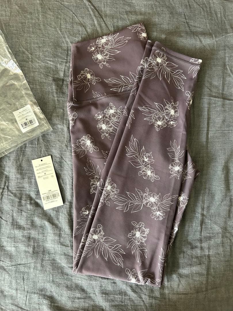 SUKALA フラワープリントレギンス　Mサイズ　美品