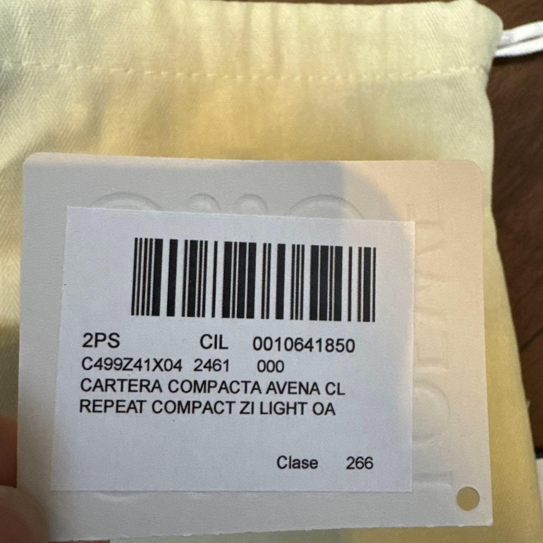 loewe 二つ折り財布