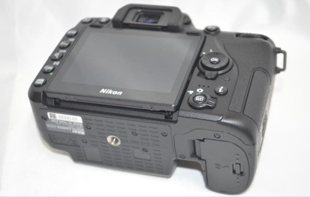 滅多にないシャッター数6000回以下 Nikon D7500☆Wi-Fi搭載