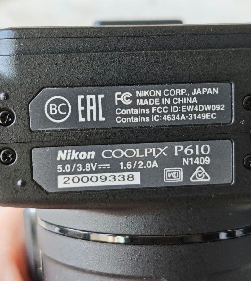 【美品】Nikon COOLPIX P610 60倍 ブラック 専用ケース付き