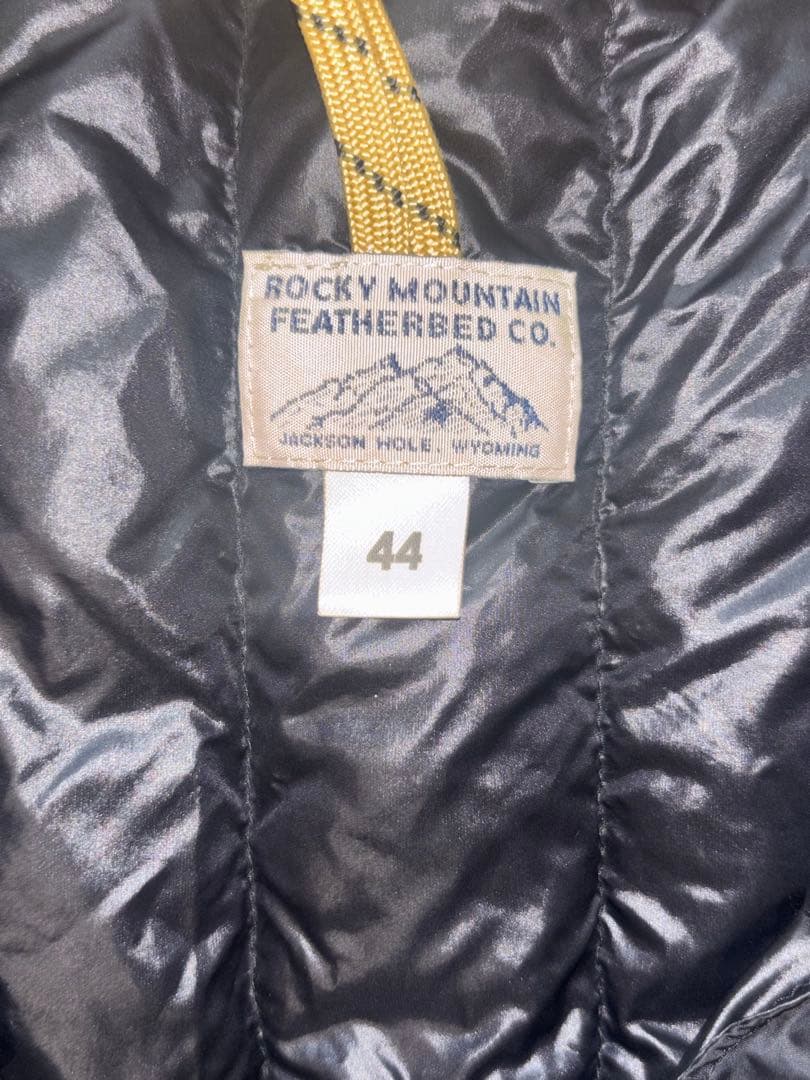 M*o様 ロッキーマウンテン　日本製　ノーカラー　キルティング　インナーダウン