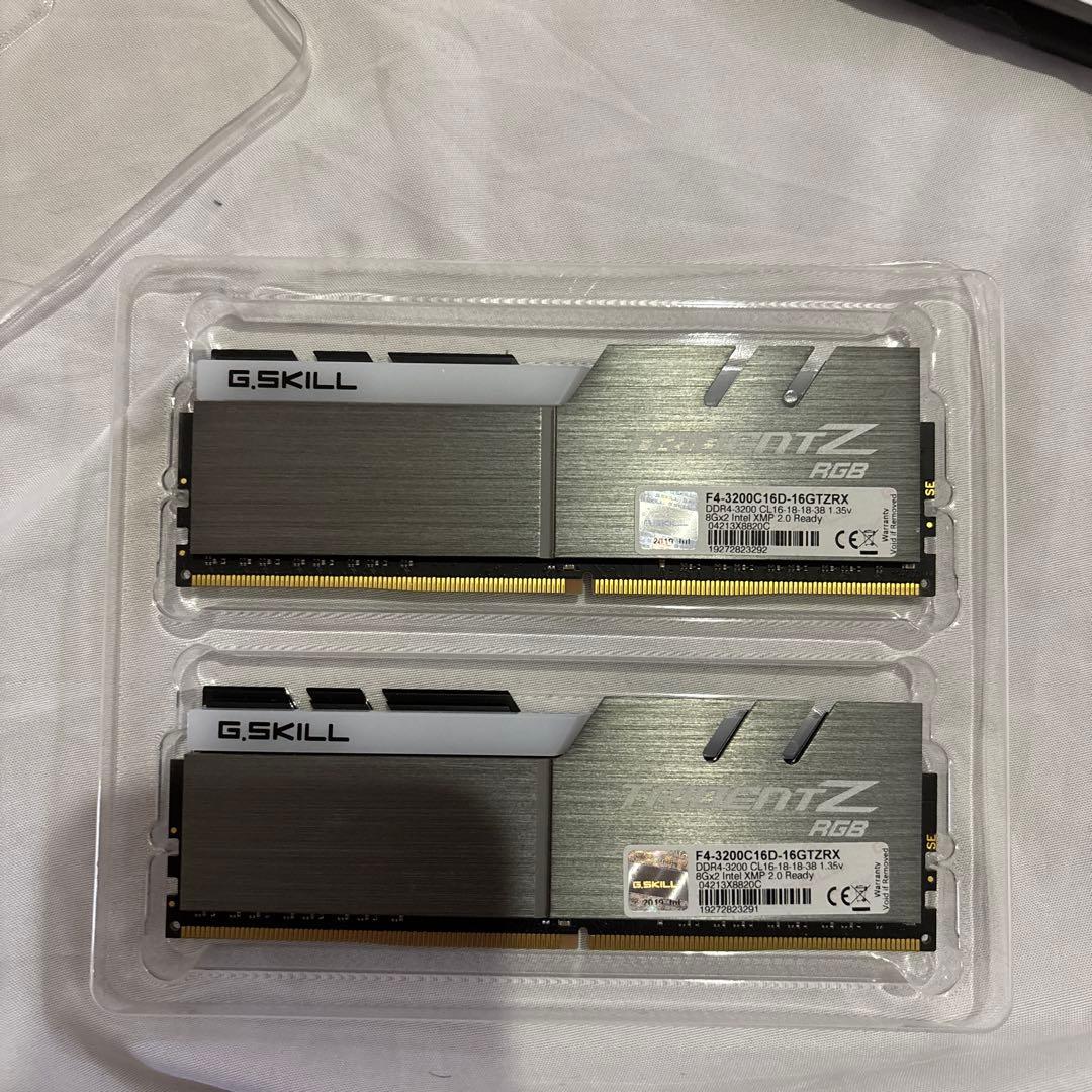 メモリー G.SKILL TRIDENT Z RGB DDR4 16GB (2x8GB)