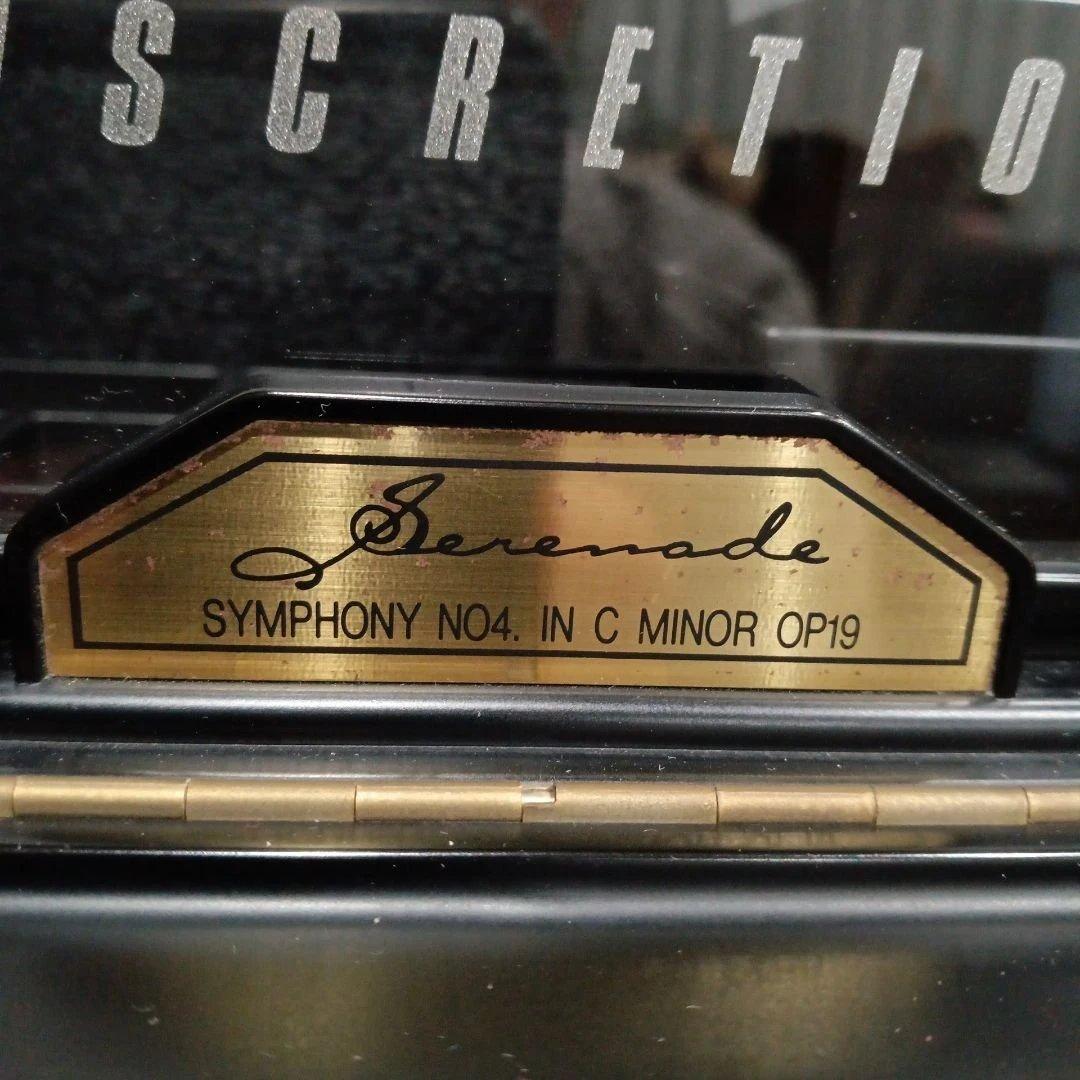 DISCRETION ピアノ型オルゴール付きジュエリーボックス幅約24.7cm