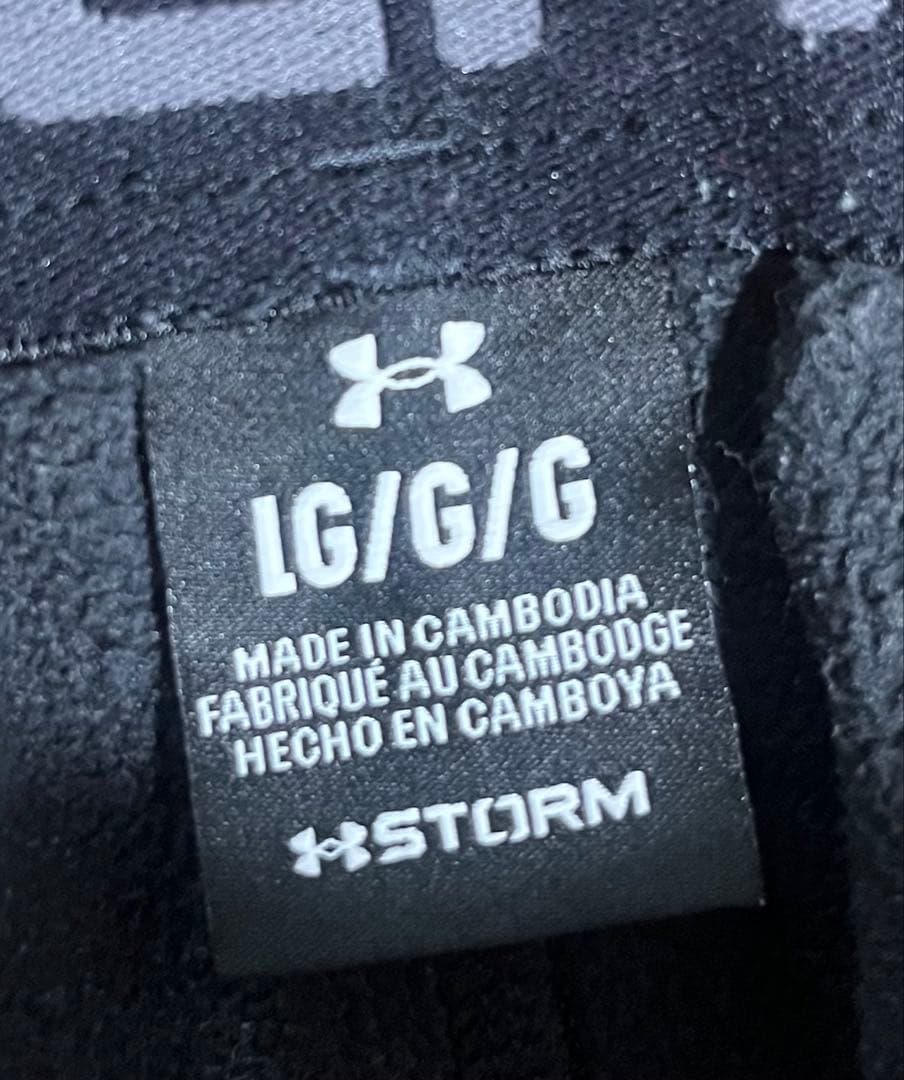 【超美品】UNDER ARMOUR ストームアウター LG ブラック　上下セット