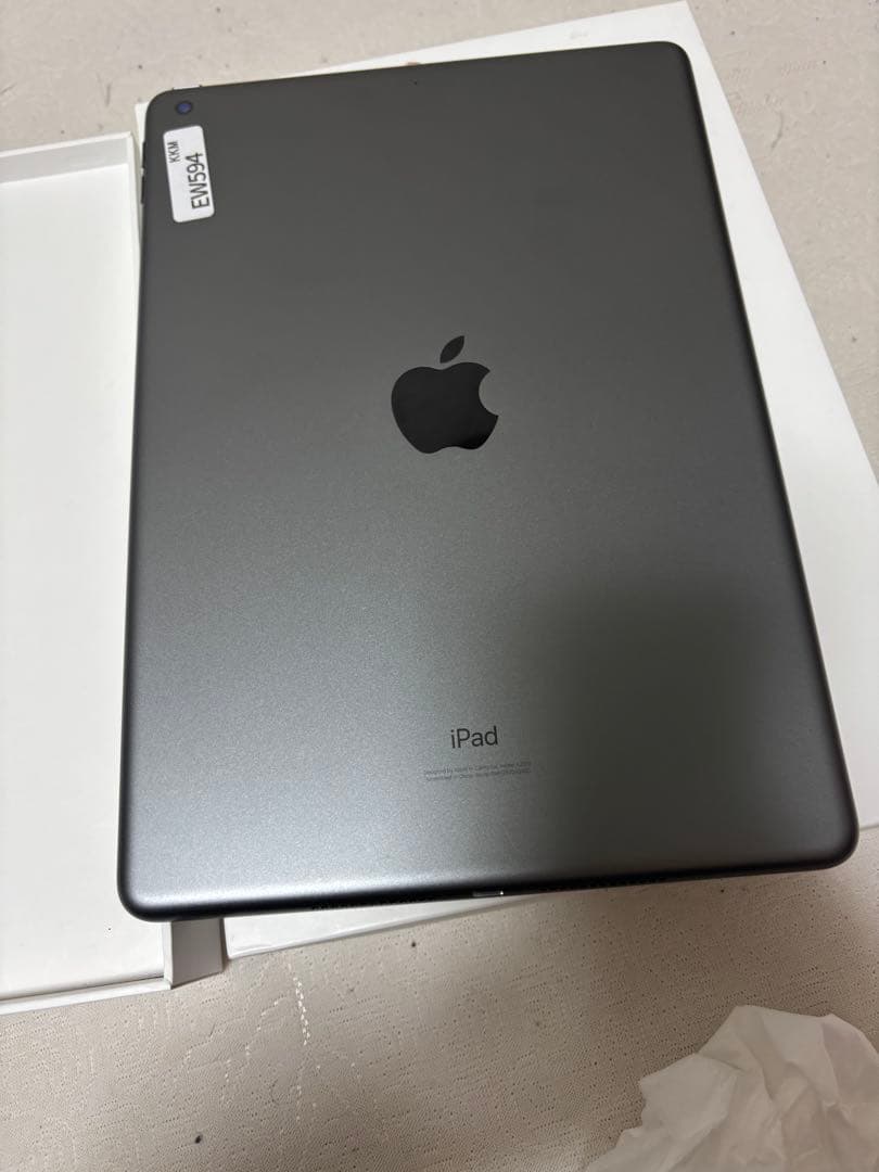 あ*い様 Apple iPad (第8世代) 32GB バッテリー97%