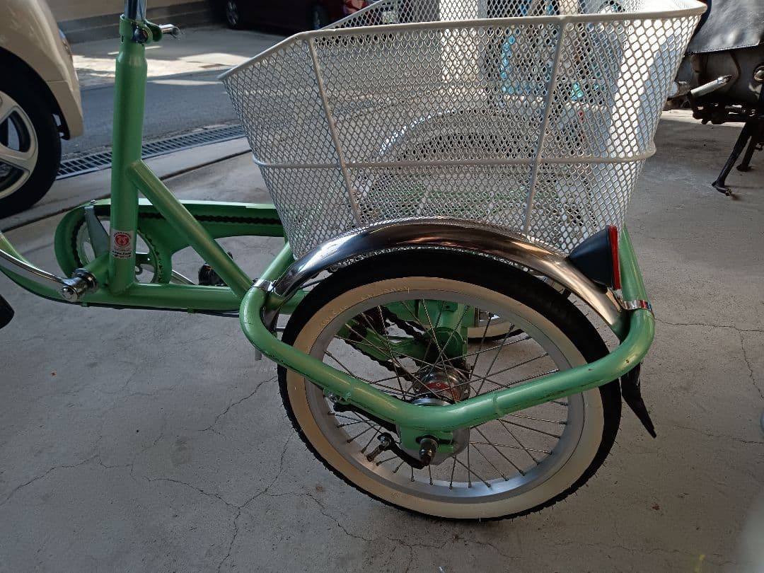 めちゃ美品‼️大人用三輪自転車 ❗️ 整備済みです❗️ すぐに使用できます‼️