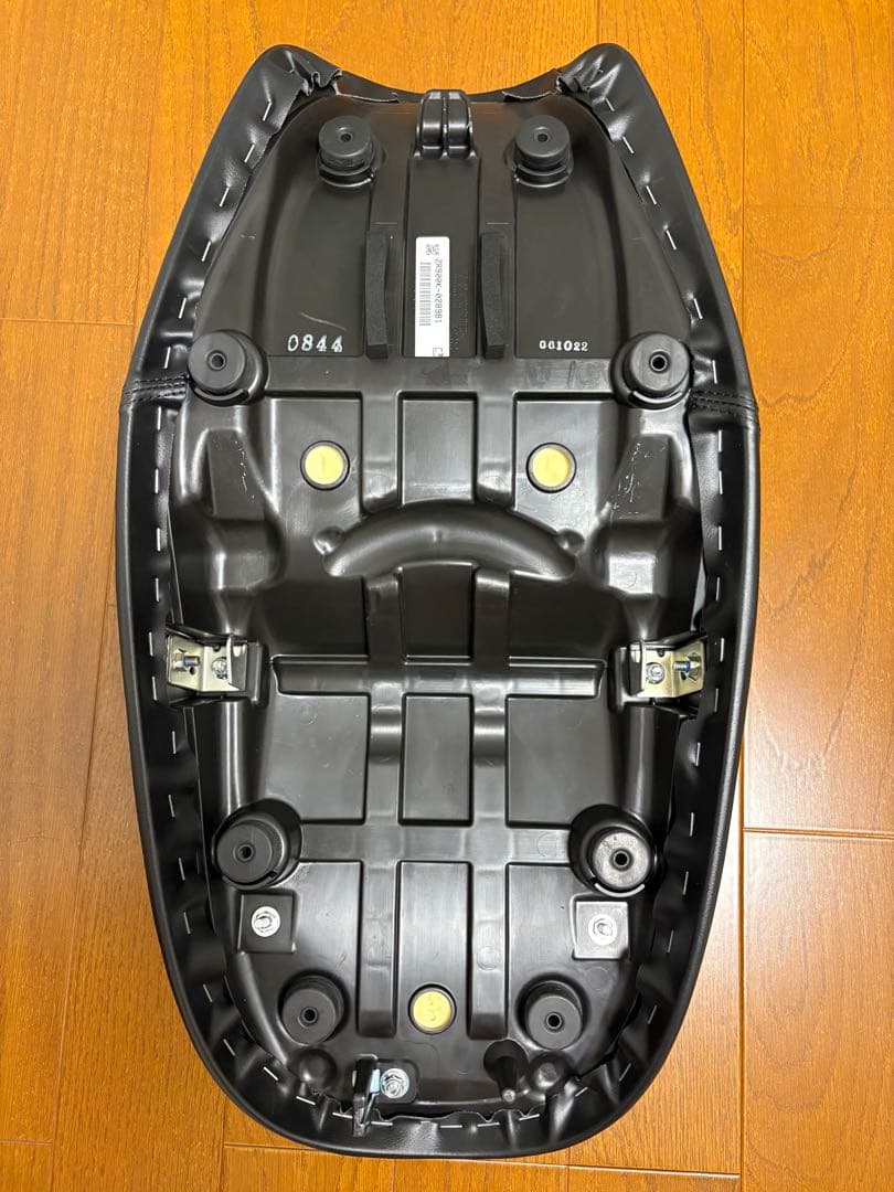 z900rs 純正シート