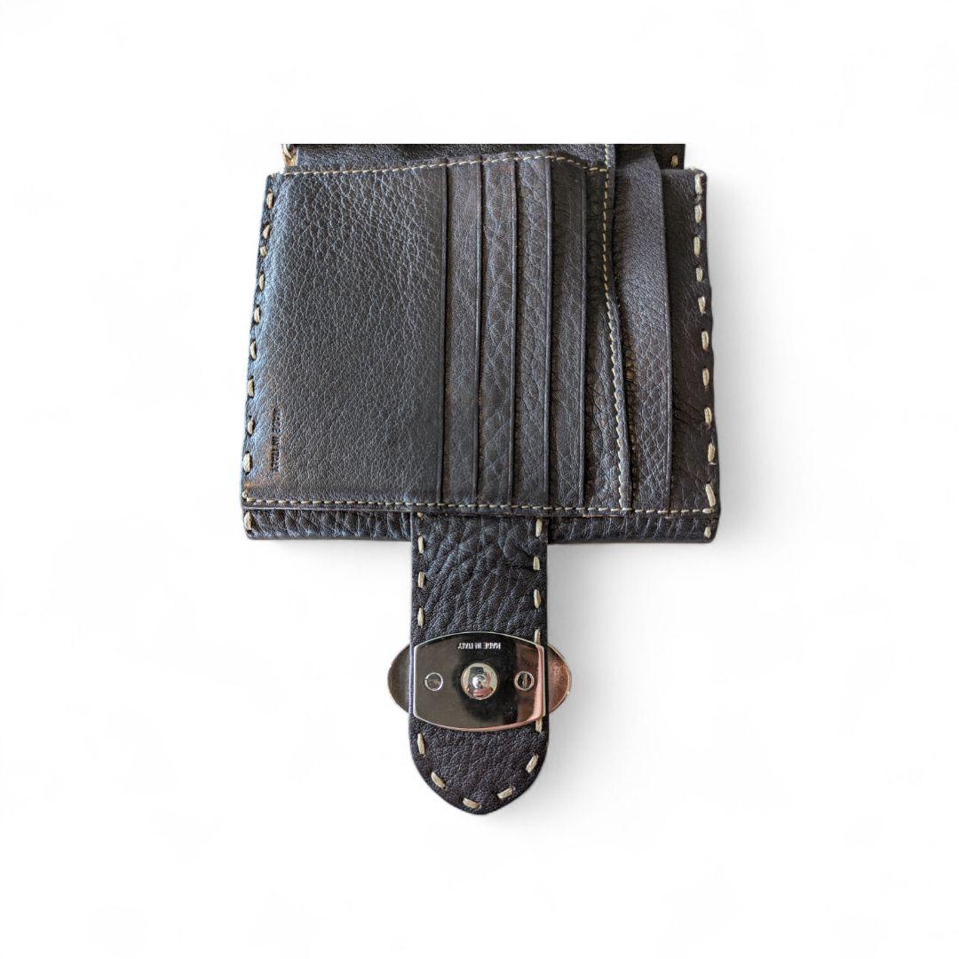 【極美品/正規品】FENDI フェンディ セレリア 二つ折り財布 手縫いステッチ