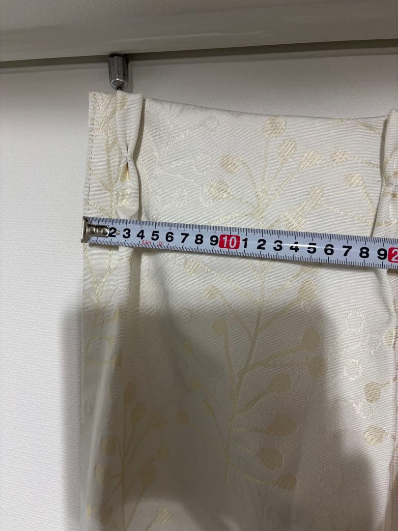 〈中古美品〉ニトリ ミスト3 カーテン 100X135 2枚セット　レース付き