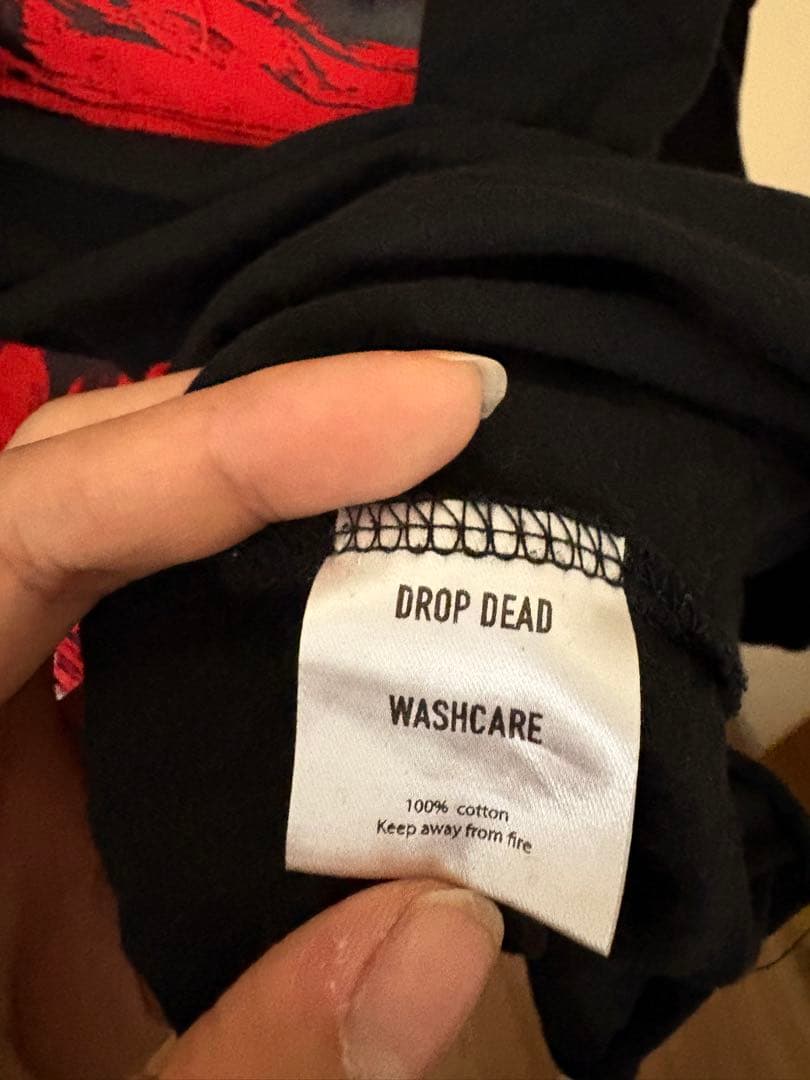 DROPDEAD M 長袖Tシャツ 黒 赤