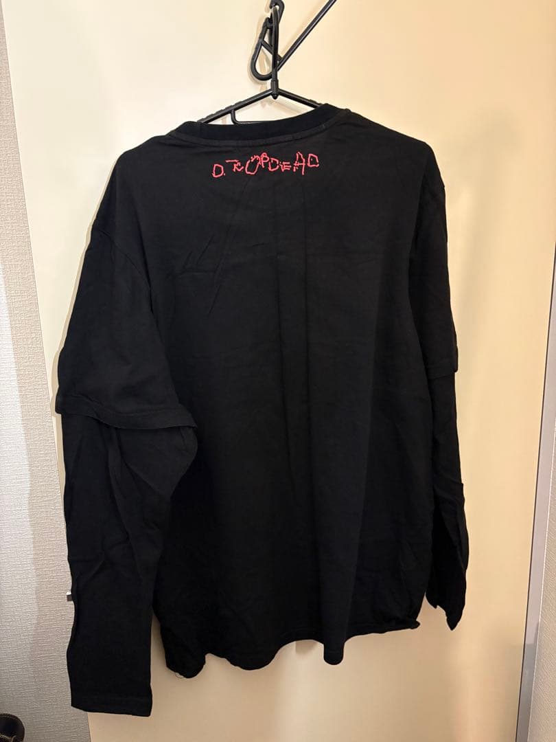 DROPDEAD M 長袖Tシャツ 黒 赤
