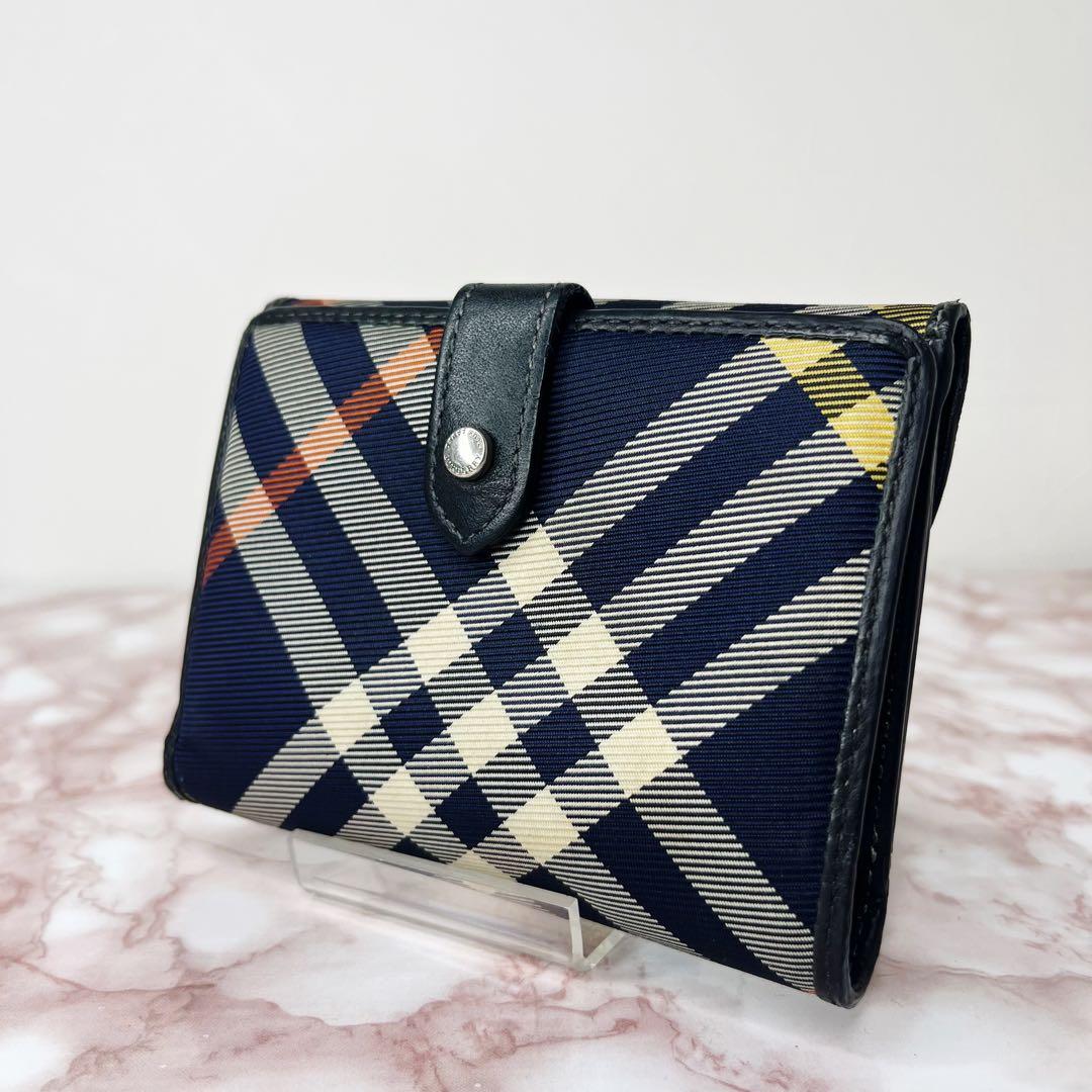 【極美品】BURBERRY 二つ折り財布　折り財布40