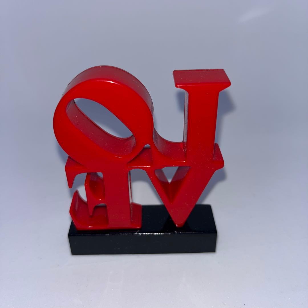 ロバート・インディアナ　LOVE オブジェ