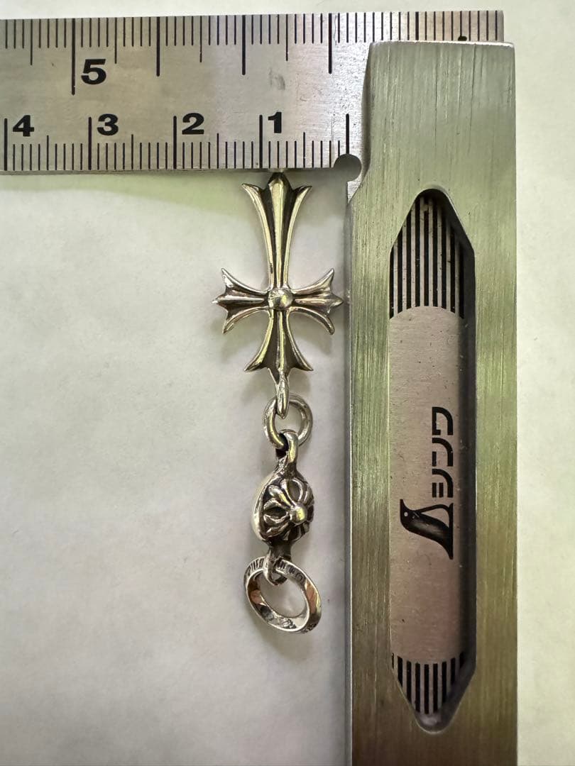 アクセサリー Chrome Hearts 1 Ball Tiny CT Cross
