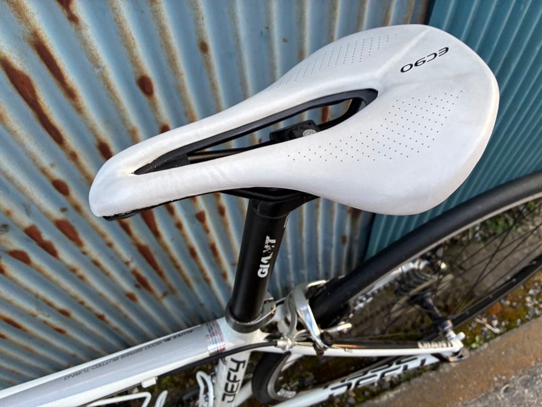 【整備済】アルミロードバイク GIANT Defy3 ホワイト XS 2011年