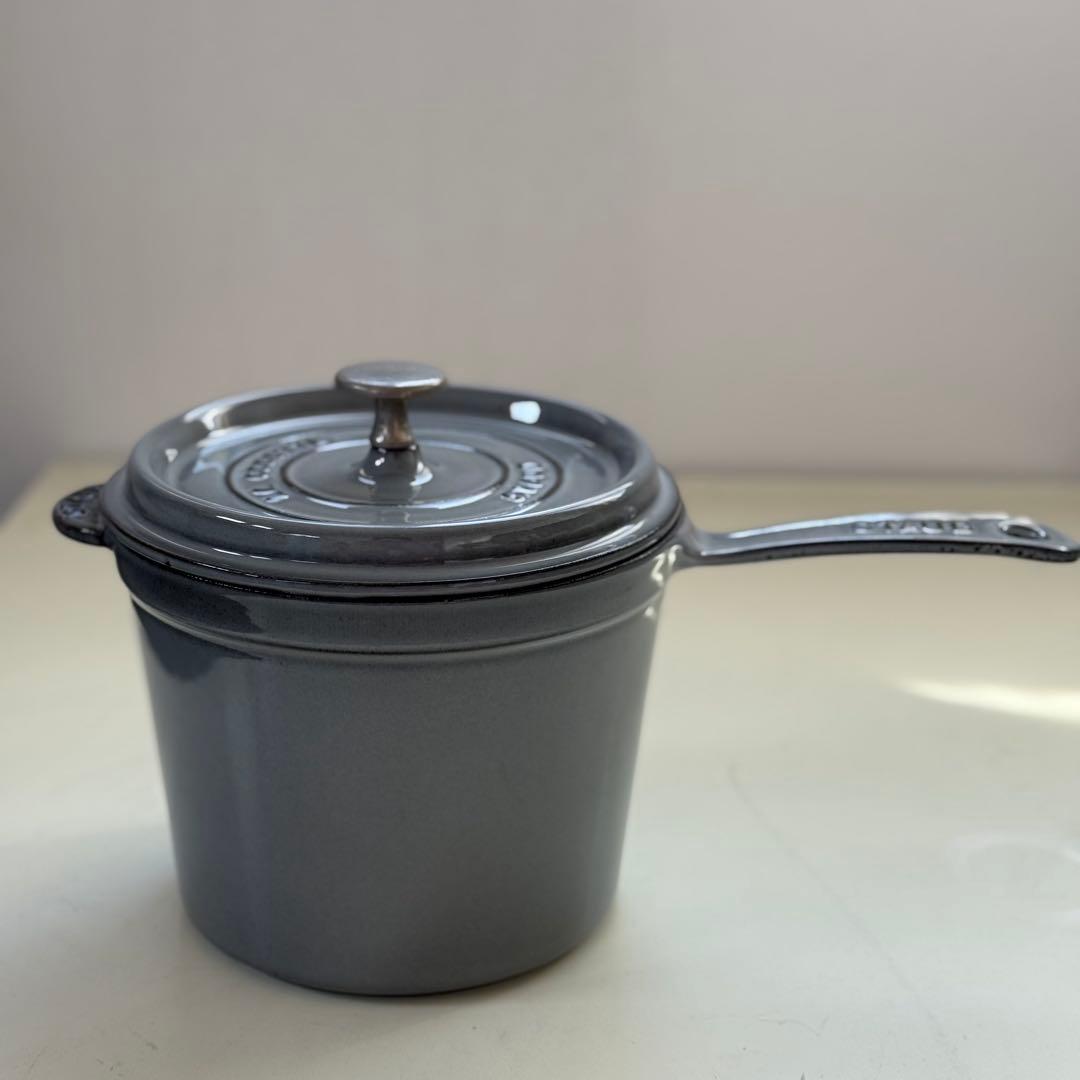ストウブ　STAUB スープポット 18cm 片手鍋　深鍋