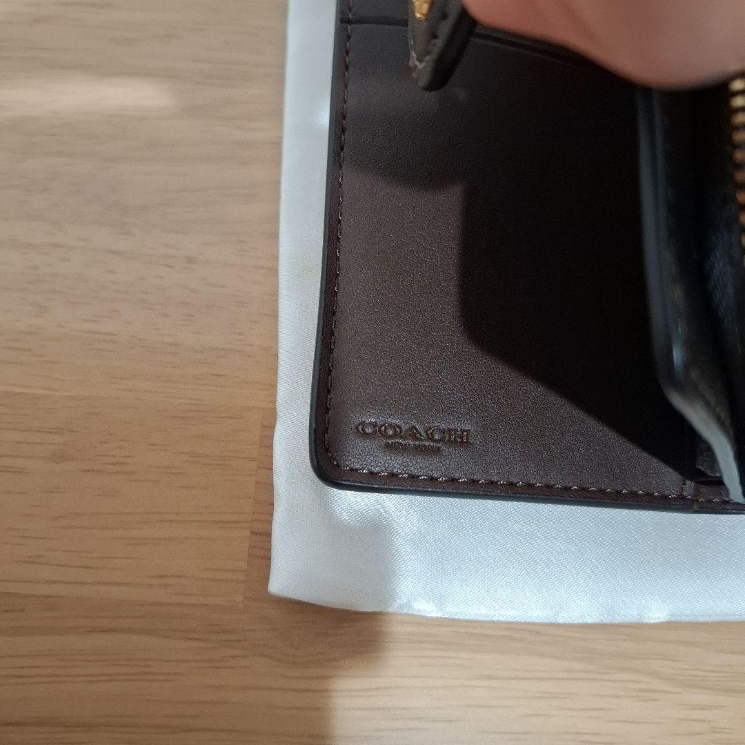 カ*ヤ様 【新品 未使用品】COACH 二つ折り財布 黒 バラ柄 CCR20