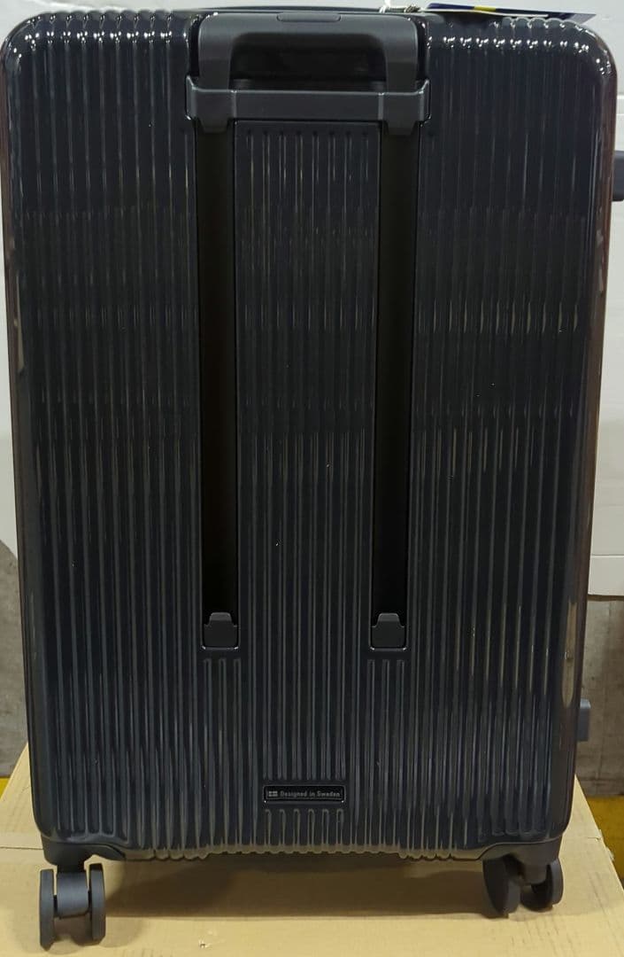 N*p様 イノベーター INV90 LARGE スーツケース Lサイズ フロント