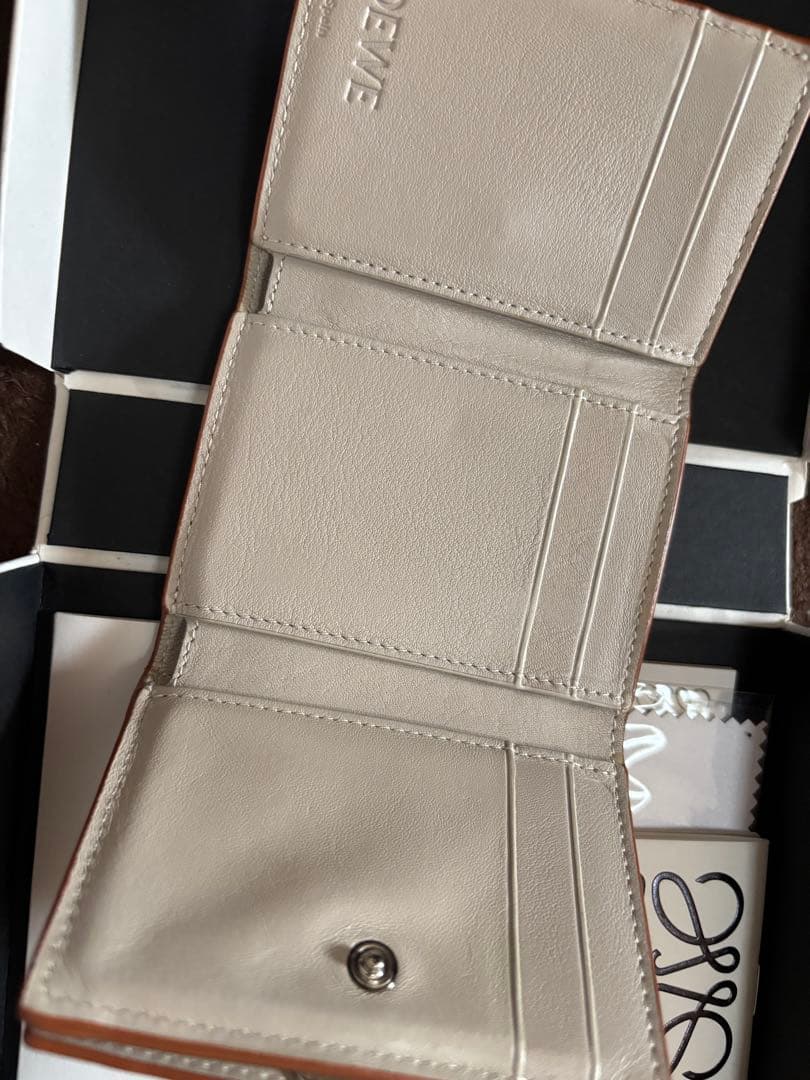 LOEWE 三つ折財布 最終値下げ