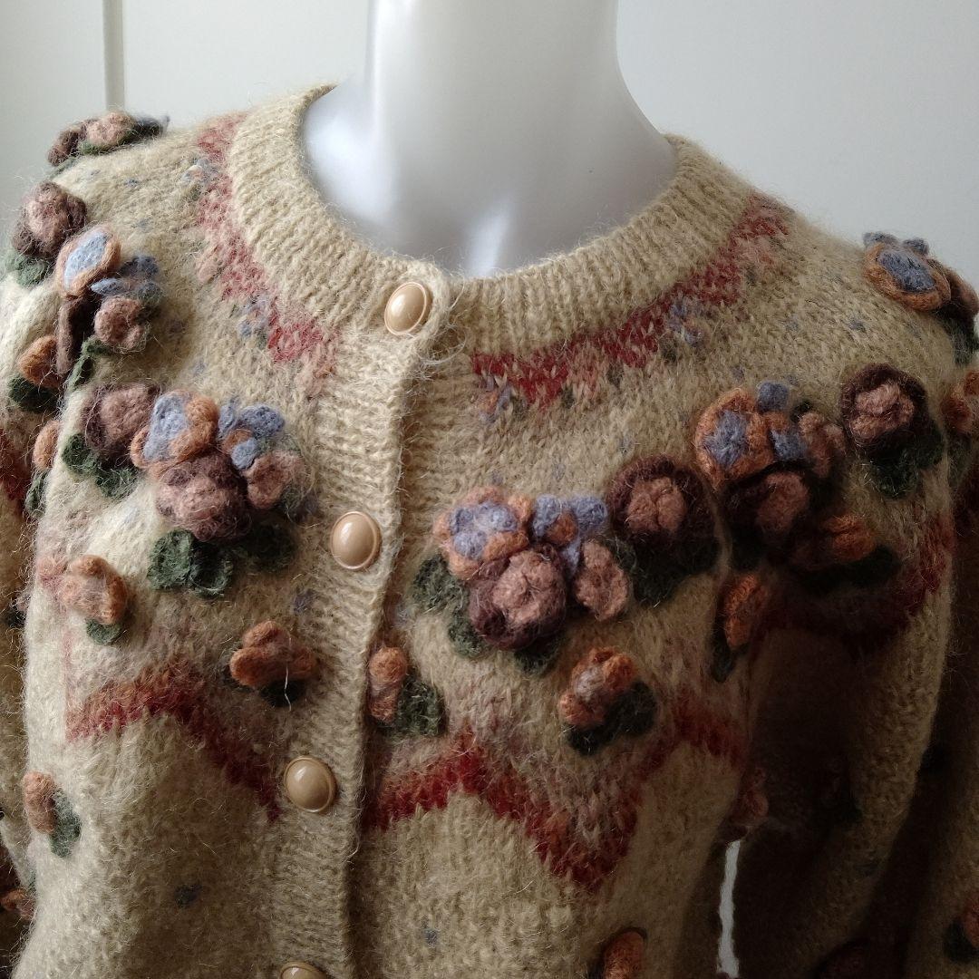 RT-64399　　★未使用★HANDKNIT★カーディガン★刺繍★立体★